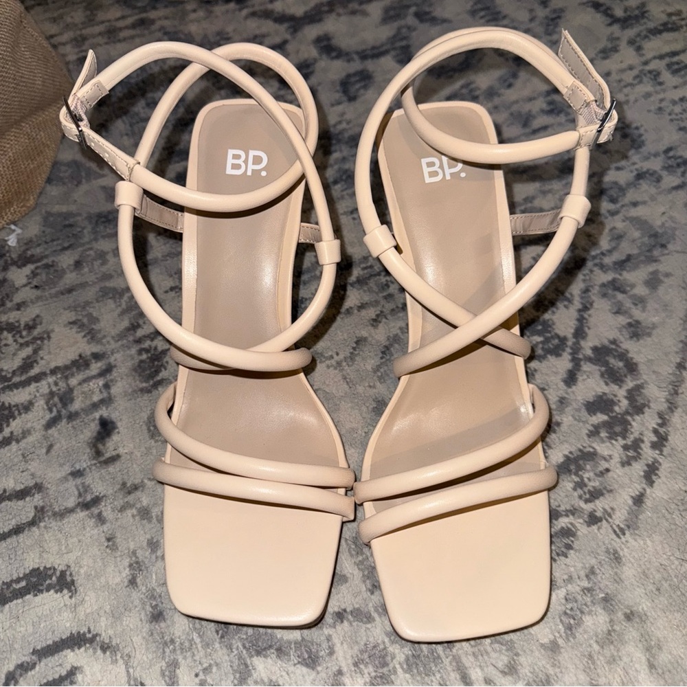 Nordstrom’s BP Beige Strapy Heel, Flare Heel Women’s Size 8.5
